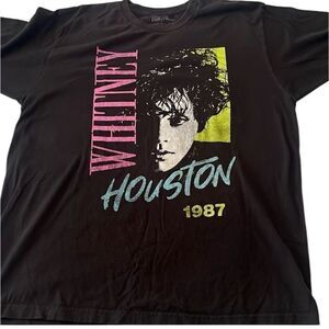 Whitney Houston 1987 men’s size XL short sleeve T-shirt EUC